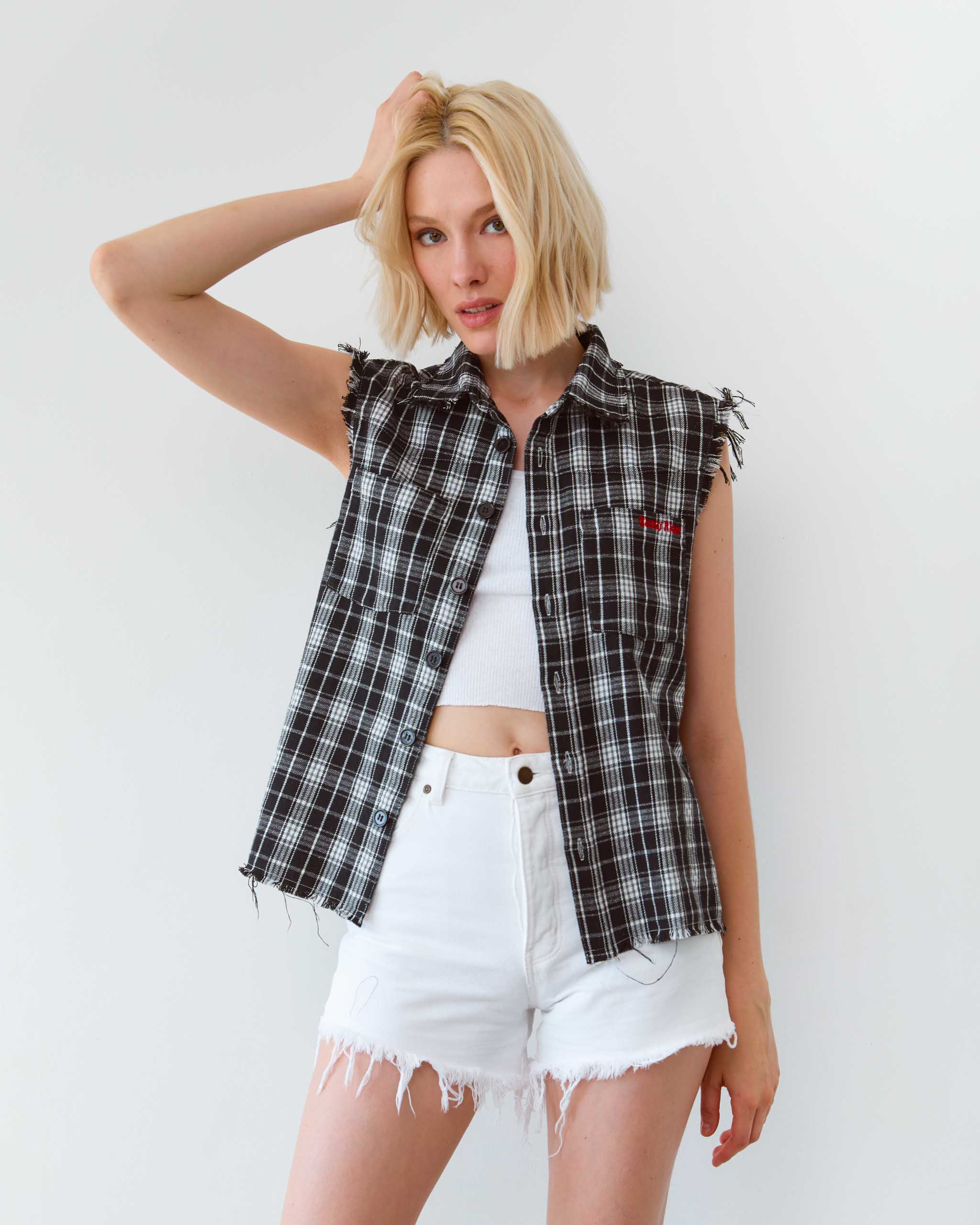 Rowdy Sleeveless Flannel Shirt - Black
