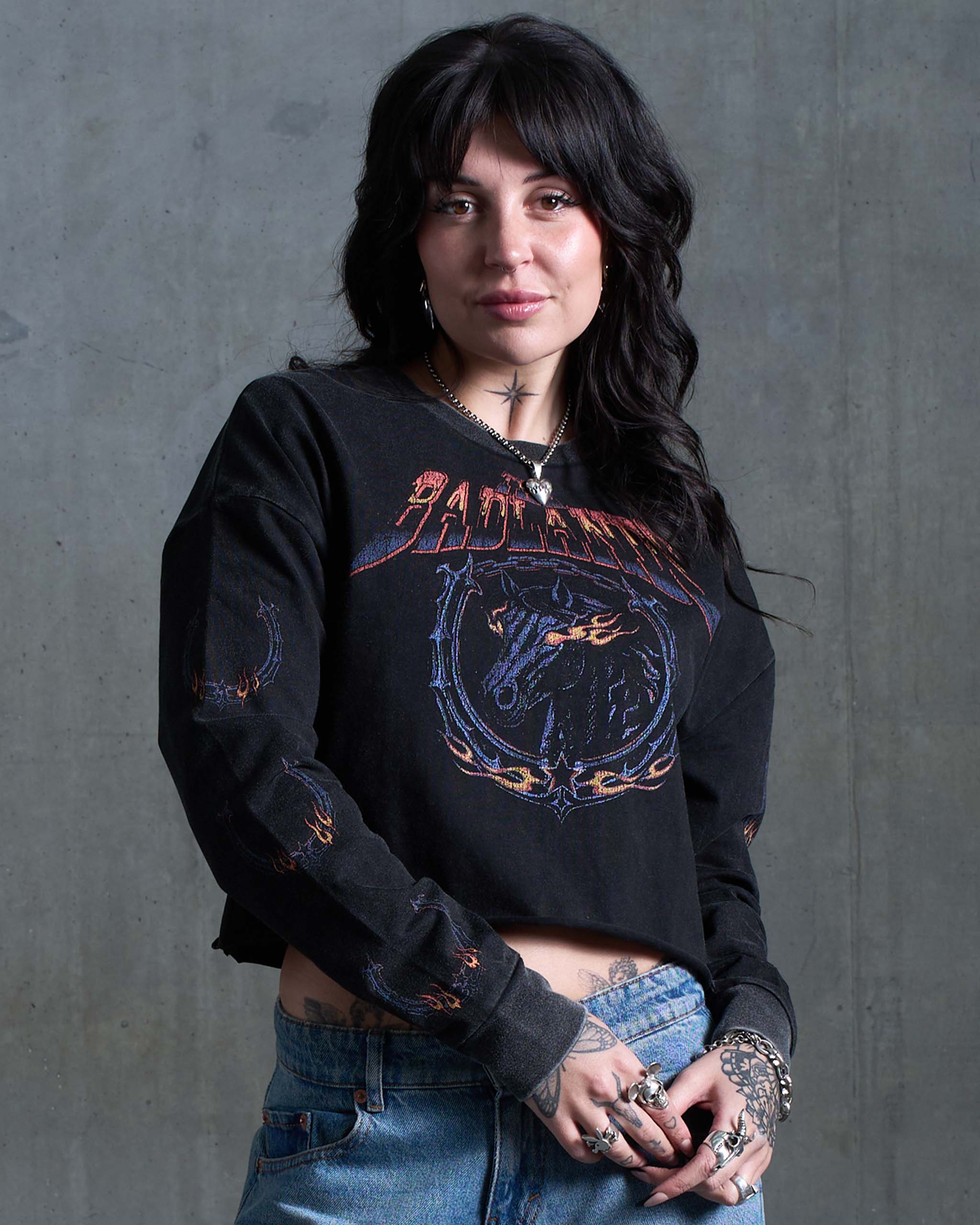 The Badlands Long Sleeve Cropped T-Shirt - Acid Wash